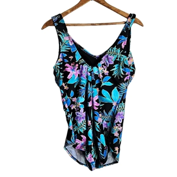 Swimsuits For All Pink Flower Sarong Front One-Piece Suimsuit, Size 16 - Picture 5 of 9